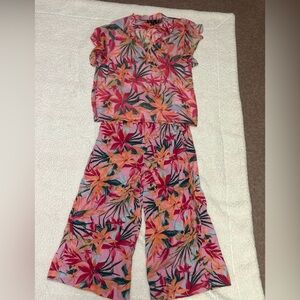 Jessica Simpson Pink Tropical Shirt and Crop Pants Size M
